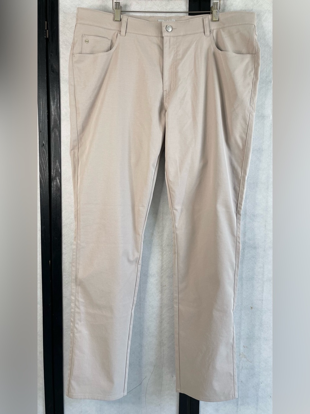 PETER MILLAR Men's Straight Fit Pants in Light Beige. 40/34